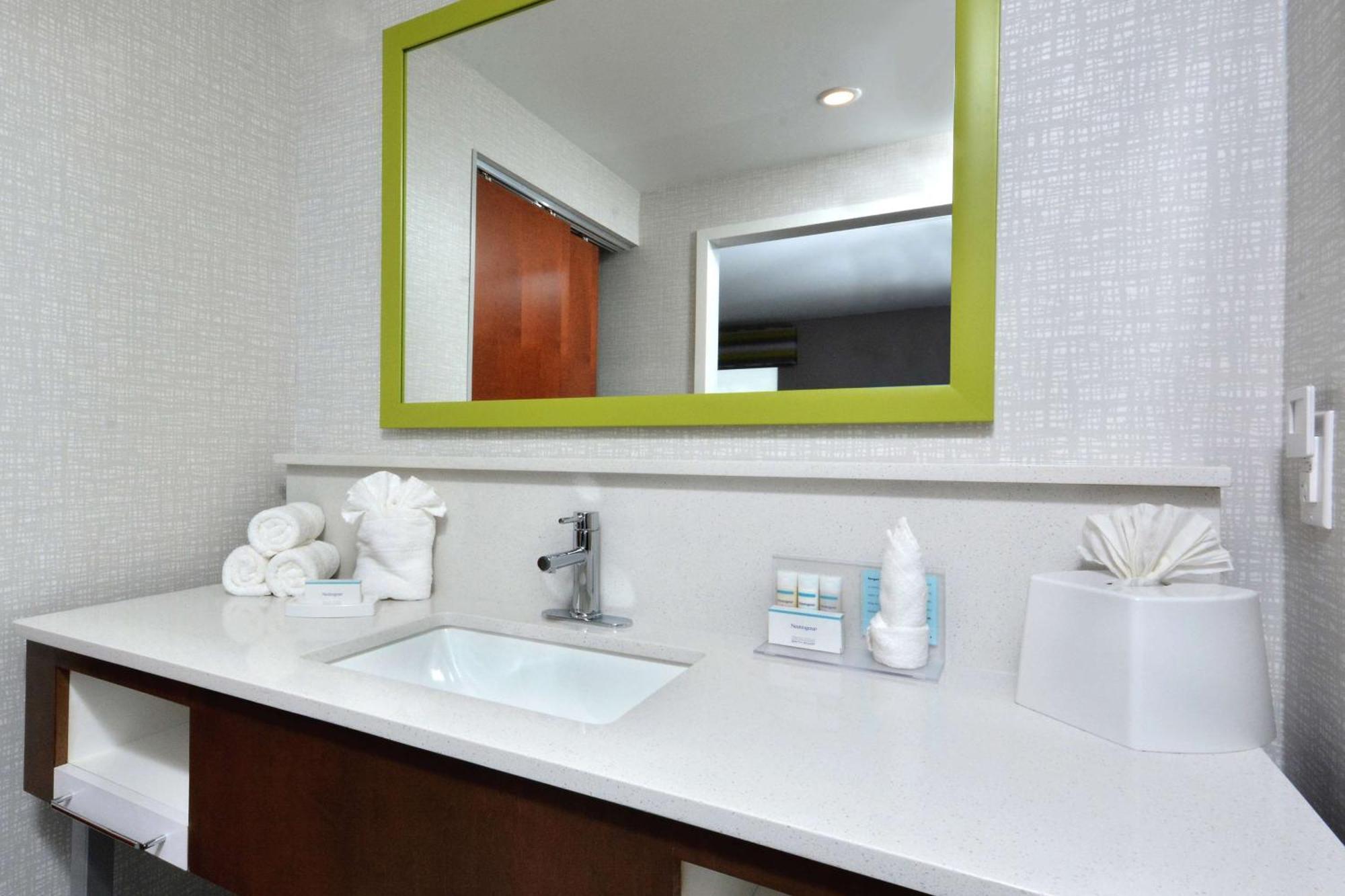 Hampton Inn & Suites Charlotte North I 485 Buitenkant foto